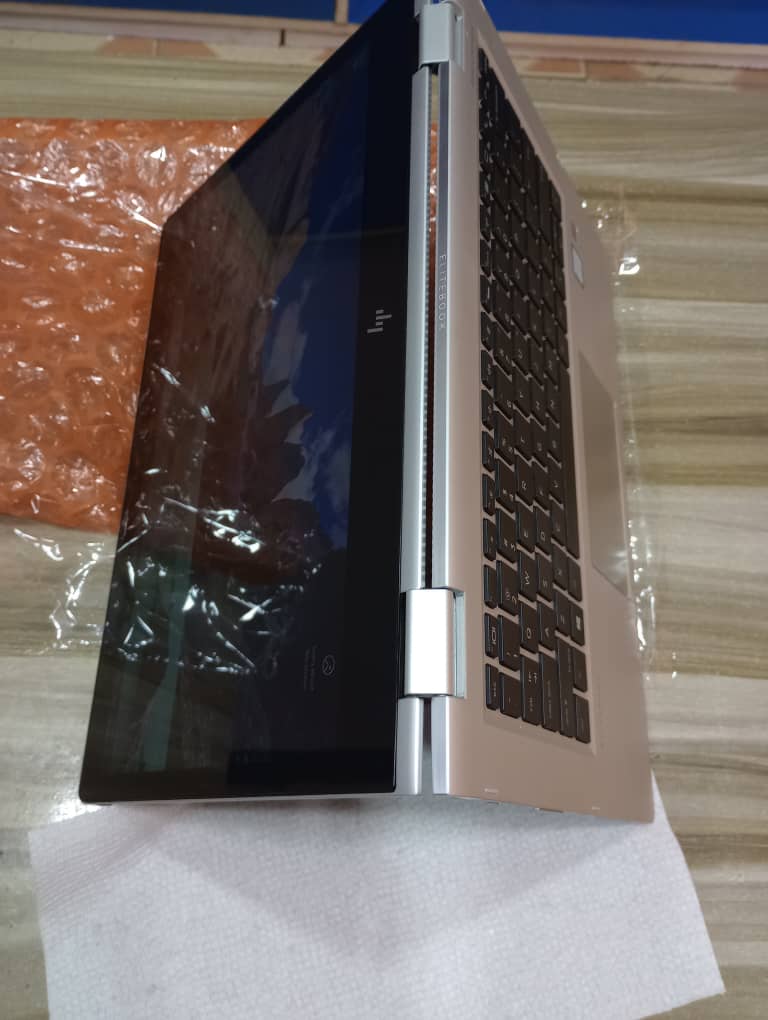 HP X360 1030 G2 ( 2 in 1 )